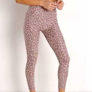 BEYOND YOGA Caught in the Midi Spacedye Leopard Leggings Size Small